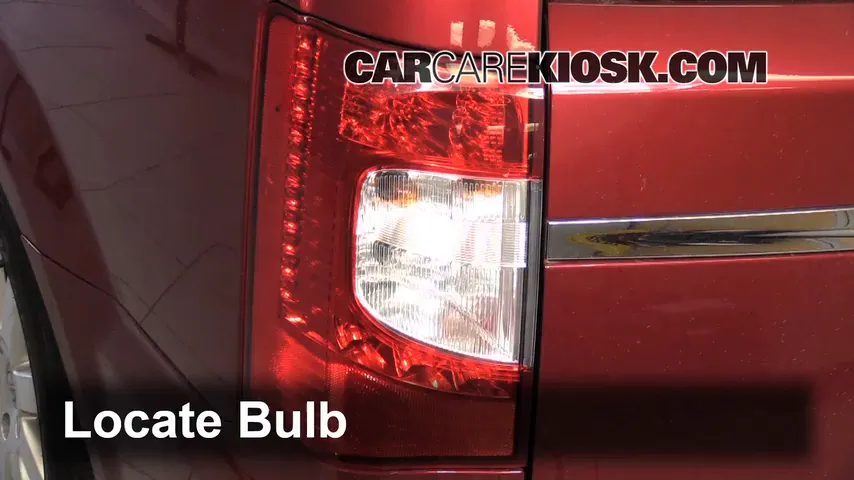 2013 Chrysler Town and Country Touring 3.6L V6 FlexFuel Lights